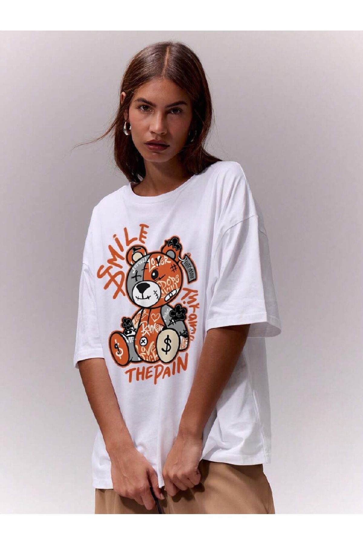 ELNOYA Unisex Pamuklu Beyaz Oversize "Ayıcık Smile" Baskılı Rahat Günlük T-shirt