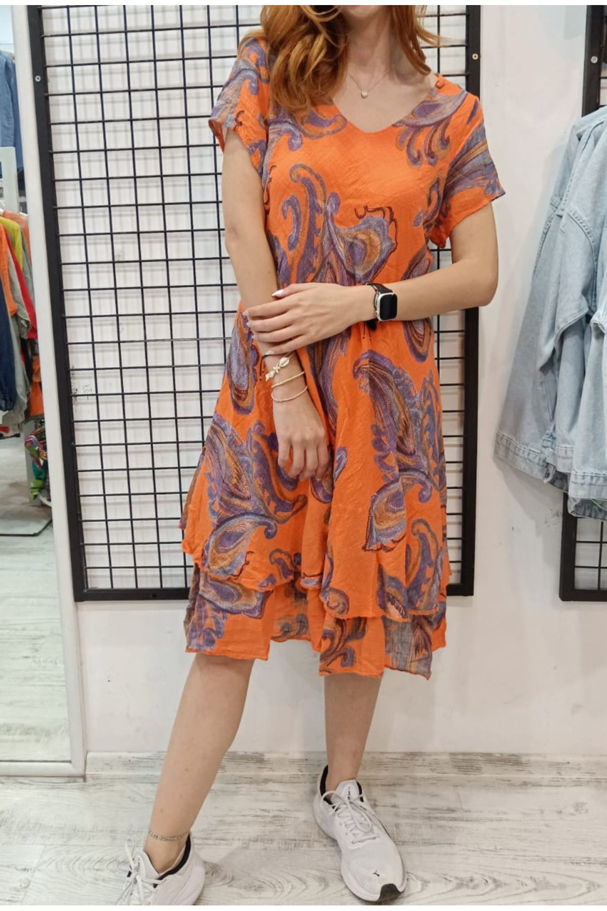 Butik Şans Şal Desenli Kısa Kollu V yaka İtalyan Koton Elbise
