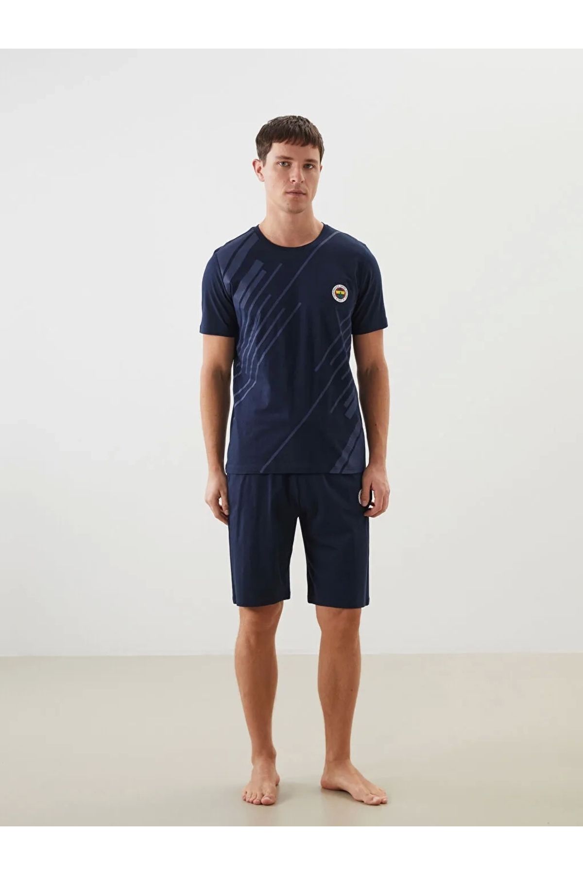 LC Waikiki Lacivert Bisiklet Yaka FB Taraftar Baskılı %100 Pamuk Erkek Şortlu Pijama Takımı