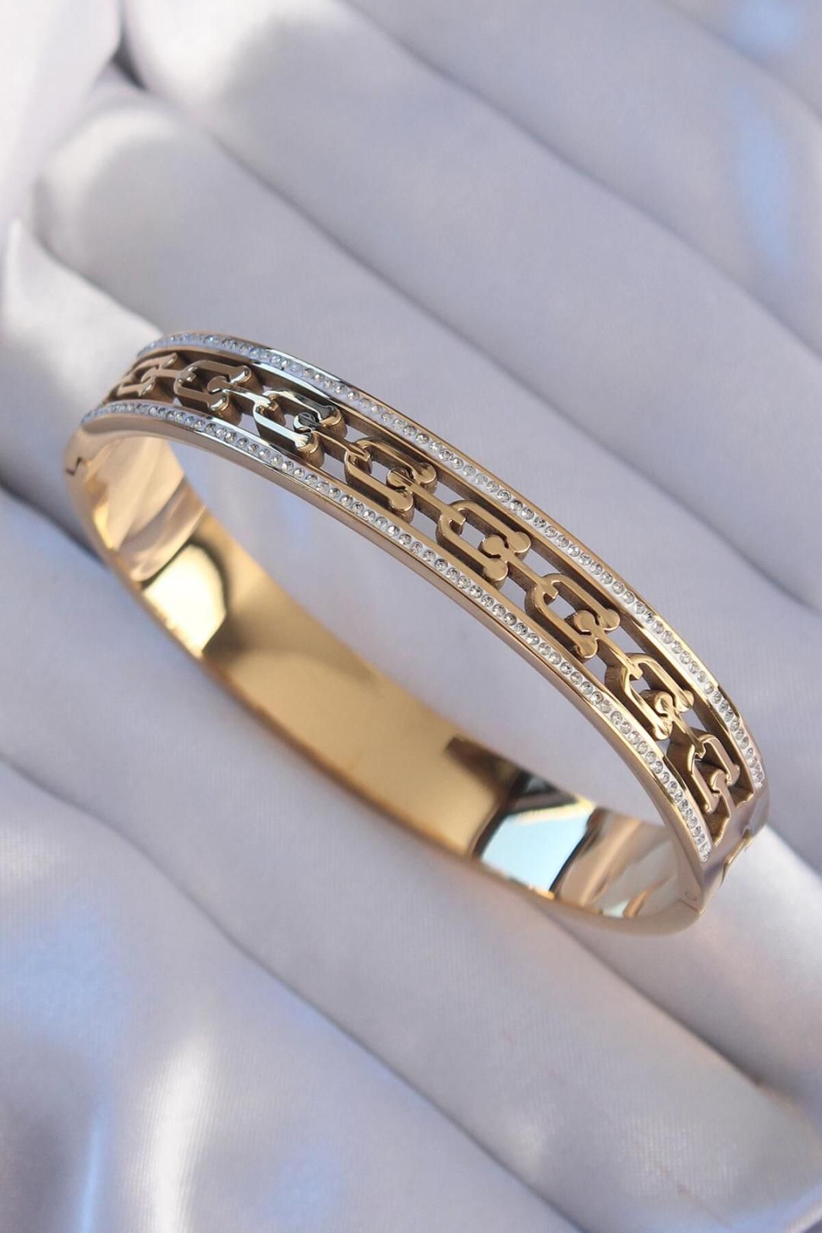Zendoria Accessory 316L Çelik Gold Renk Zirkon Taşlı Kadın Kelepçe – Şık ve Işıltılı