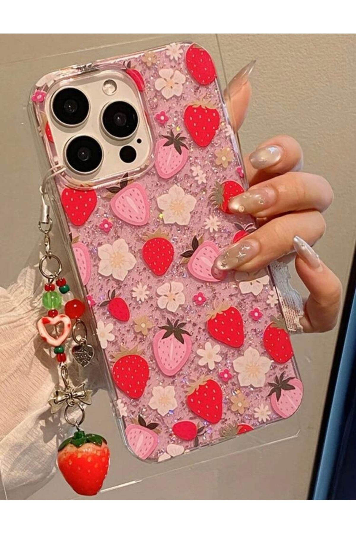 FİŞNEİLETİŞİM İPHONE 15 PROMAX UYUMLU SİMLİ ÇİLEK DESENLİ CHARMLI KILIF