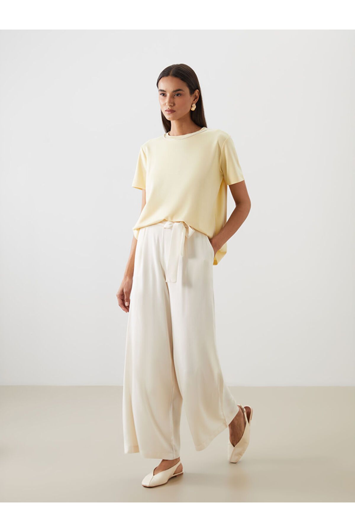 LC Waikiki LCW Modest Ekru Beli Lastikli Geniş Paça Kadın Pantolon S5MU54Z8NVY25