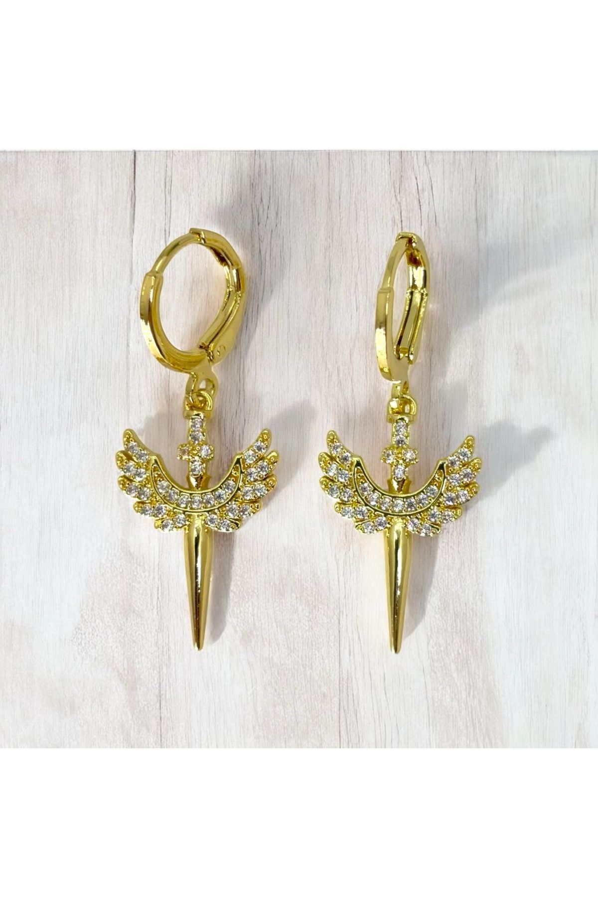 Bumu Design Melek Kanatlı Zirkon Taşlı Çelik Gold Küpe