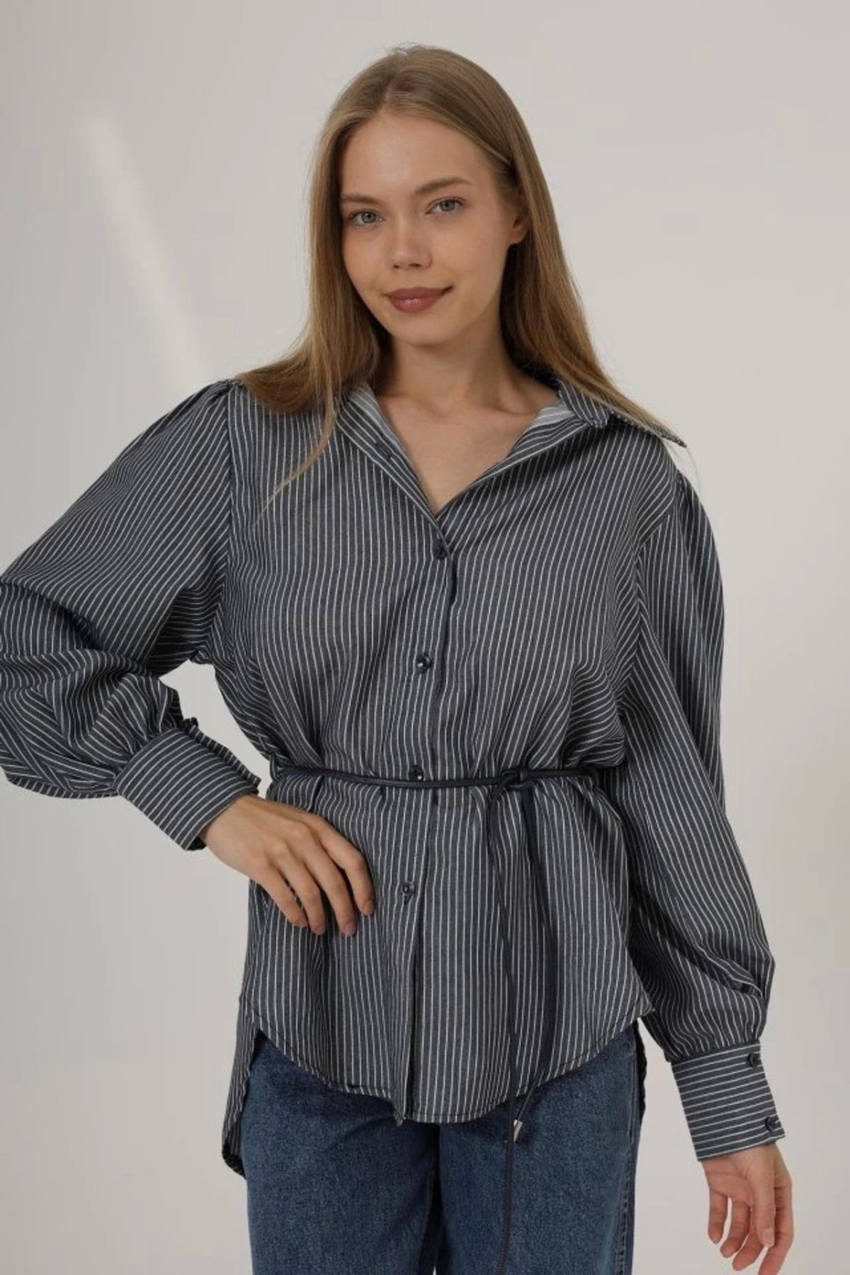 Butik Simli Çizgili Kemerli Gömlek - Lacivert