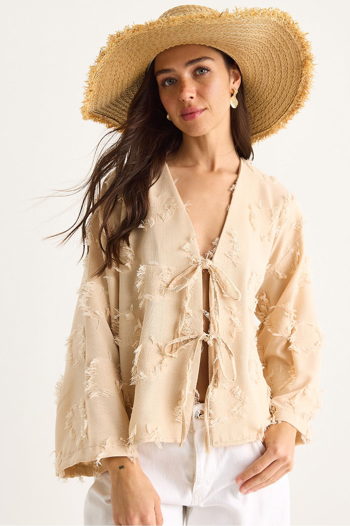 Bianco Lucci Kadın Önü Bağlamalı Kendinden Nakışlı Püsküllü Salaş Kimono 7012-2 60283410