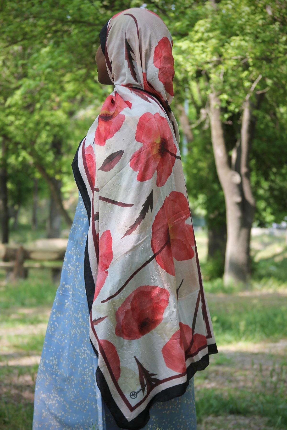 SARA SCARFS GELİNCİK DESEN BAMBU ŞAL