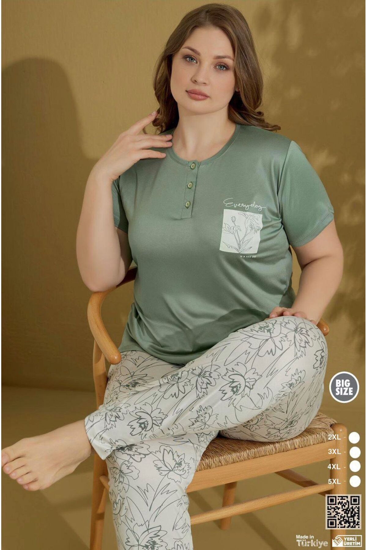 İpek Kadın Kısa Kol Altı Uzun Büyük Beden Pijama Takımı