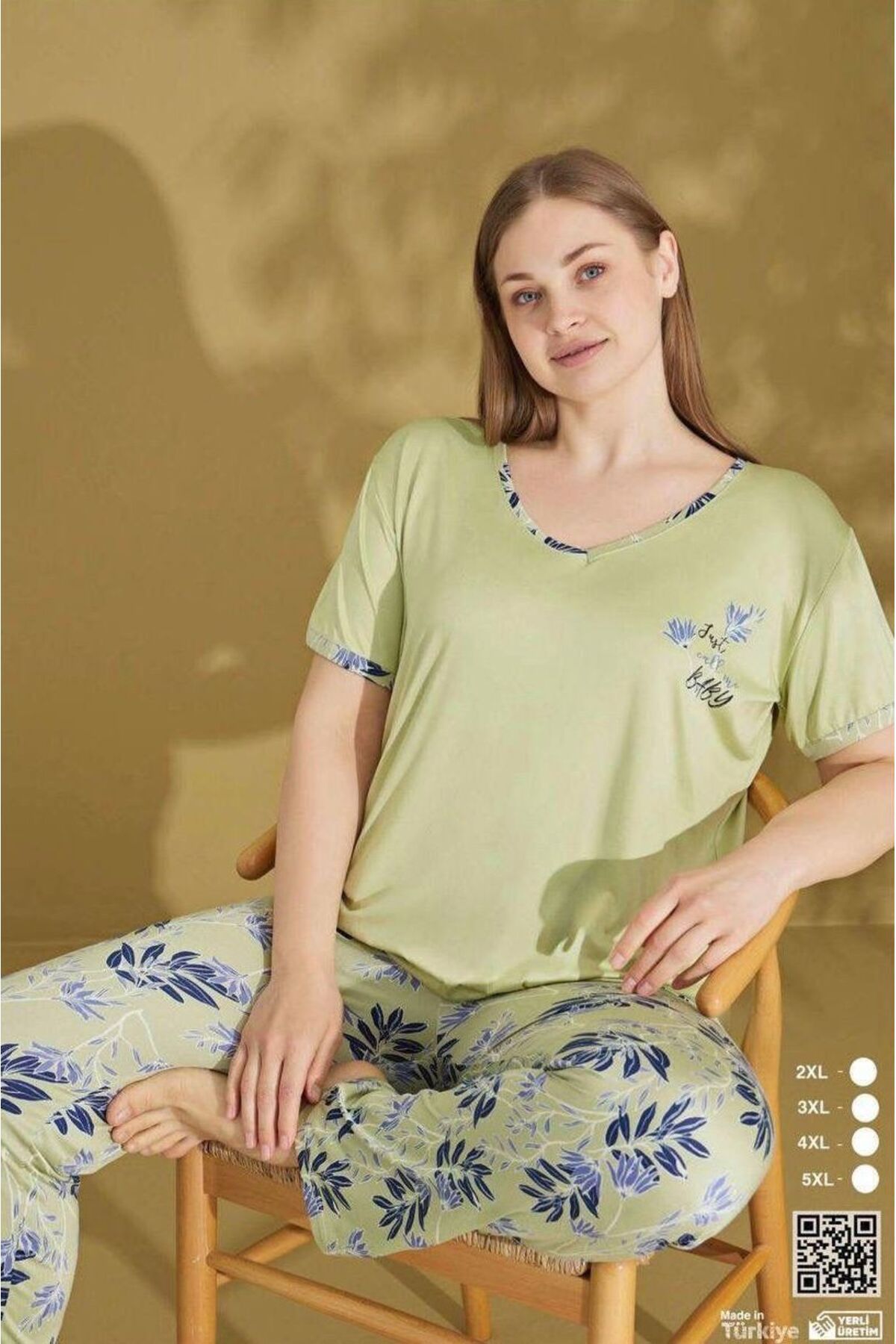 İpek Kadın Kısa Kol Büyük Beden V Yaka Pijama Takımı