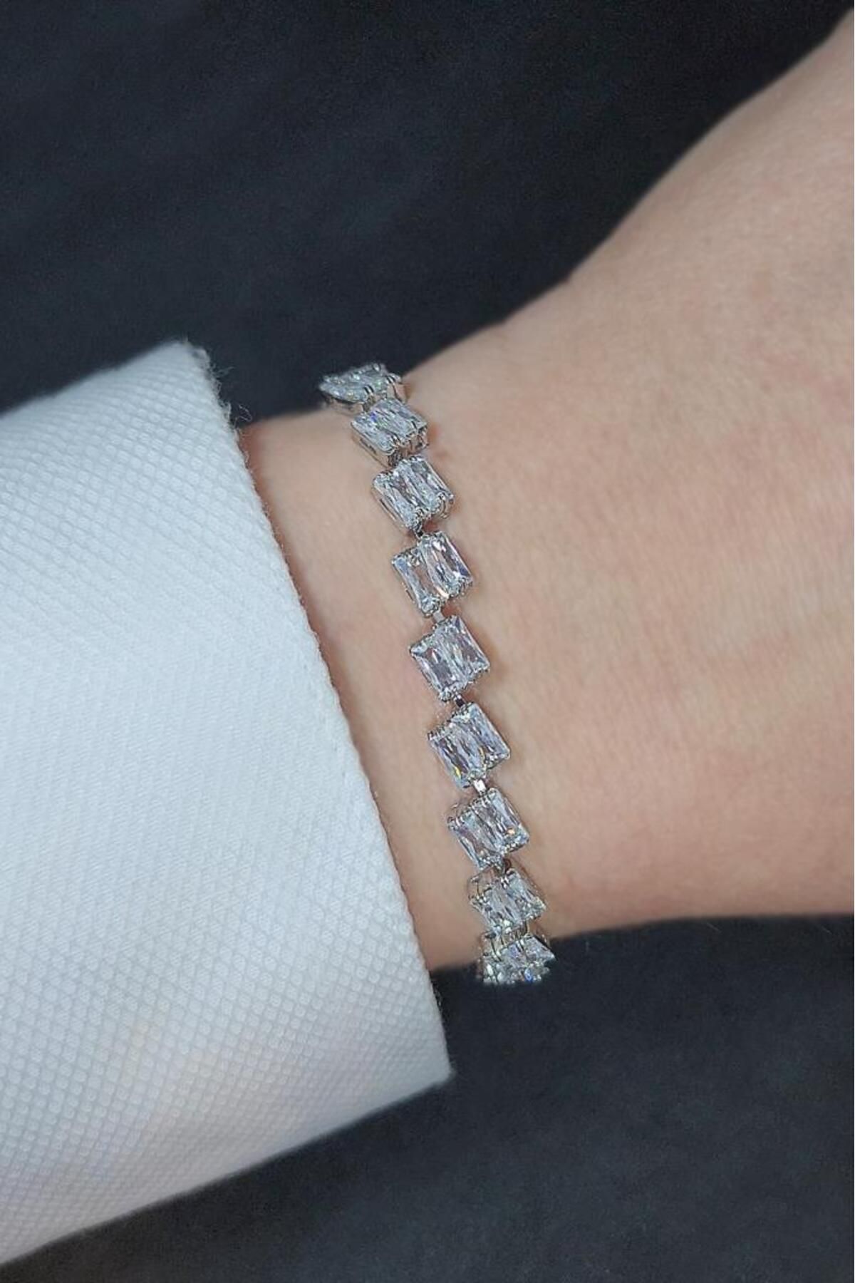 trendy time t & t Zirkon Taşlı Özel Kesim Su Yolu Kadın Bileklik