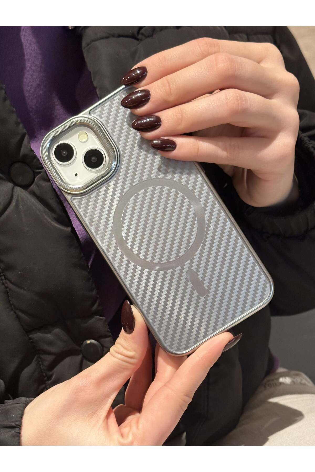 Paladyum Case iPhone 13 Ve 14 Uyumlu Titanyum Gri Karbon Fiber MagSafe Özellikli Kılıf