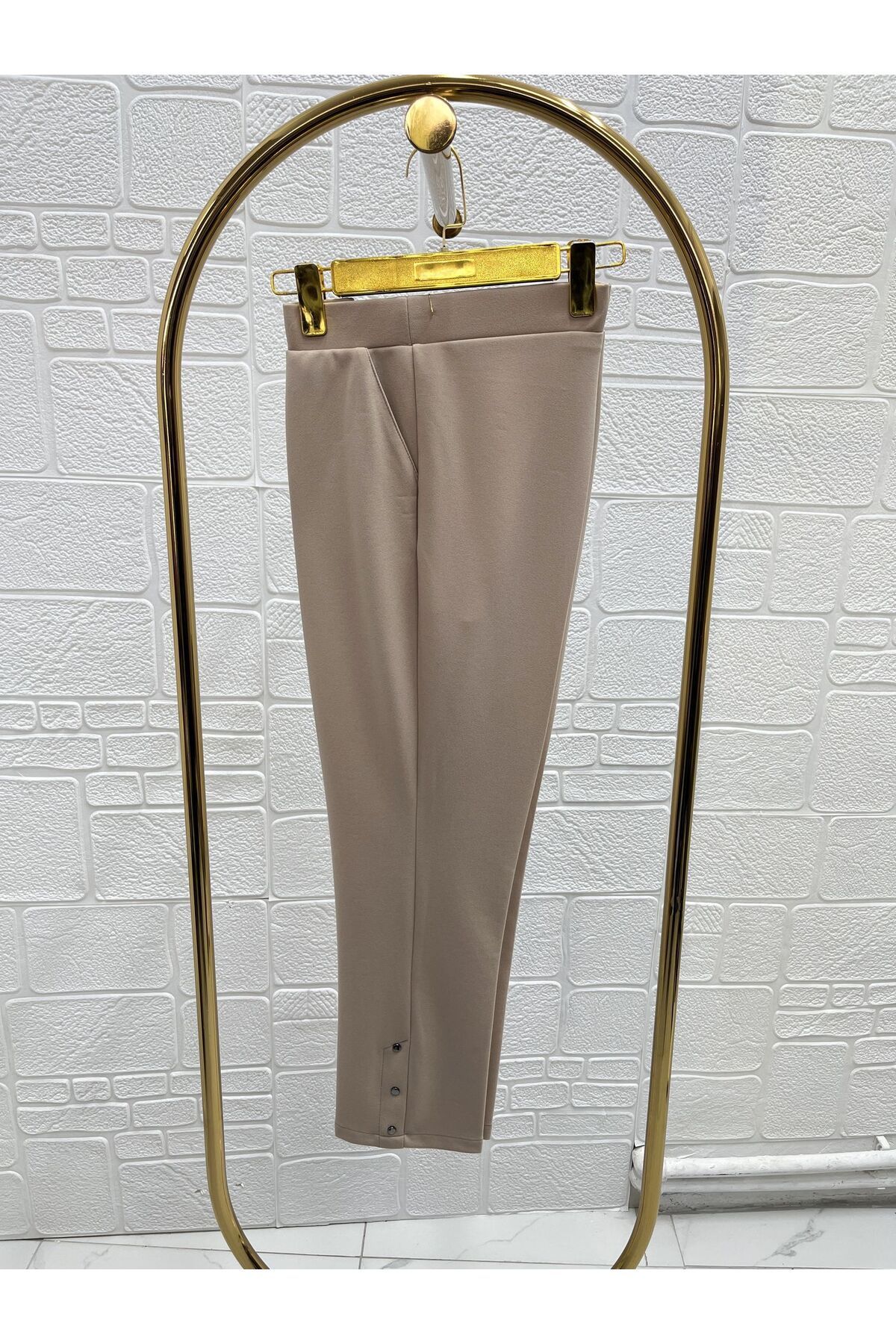 Zeynep Butik Zımbalı Boru Paça Pantolon 1694
