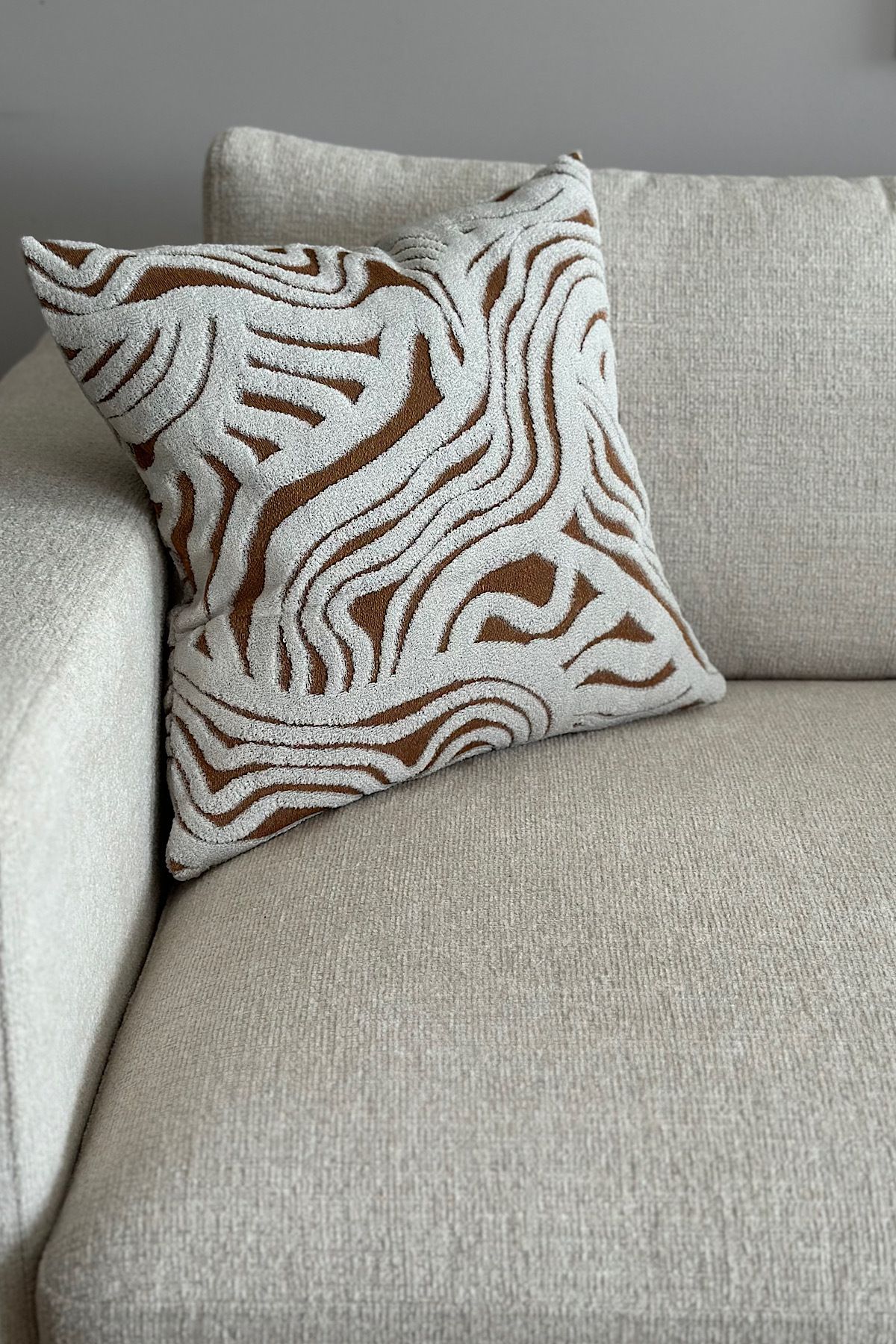 yucelique Novon Home Minimal Design Soft Touch Havlu Nakış Premium Kırlent Kılıfı 45 x 45 cm.
