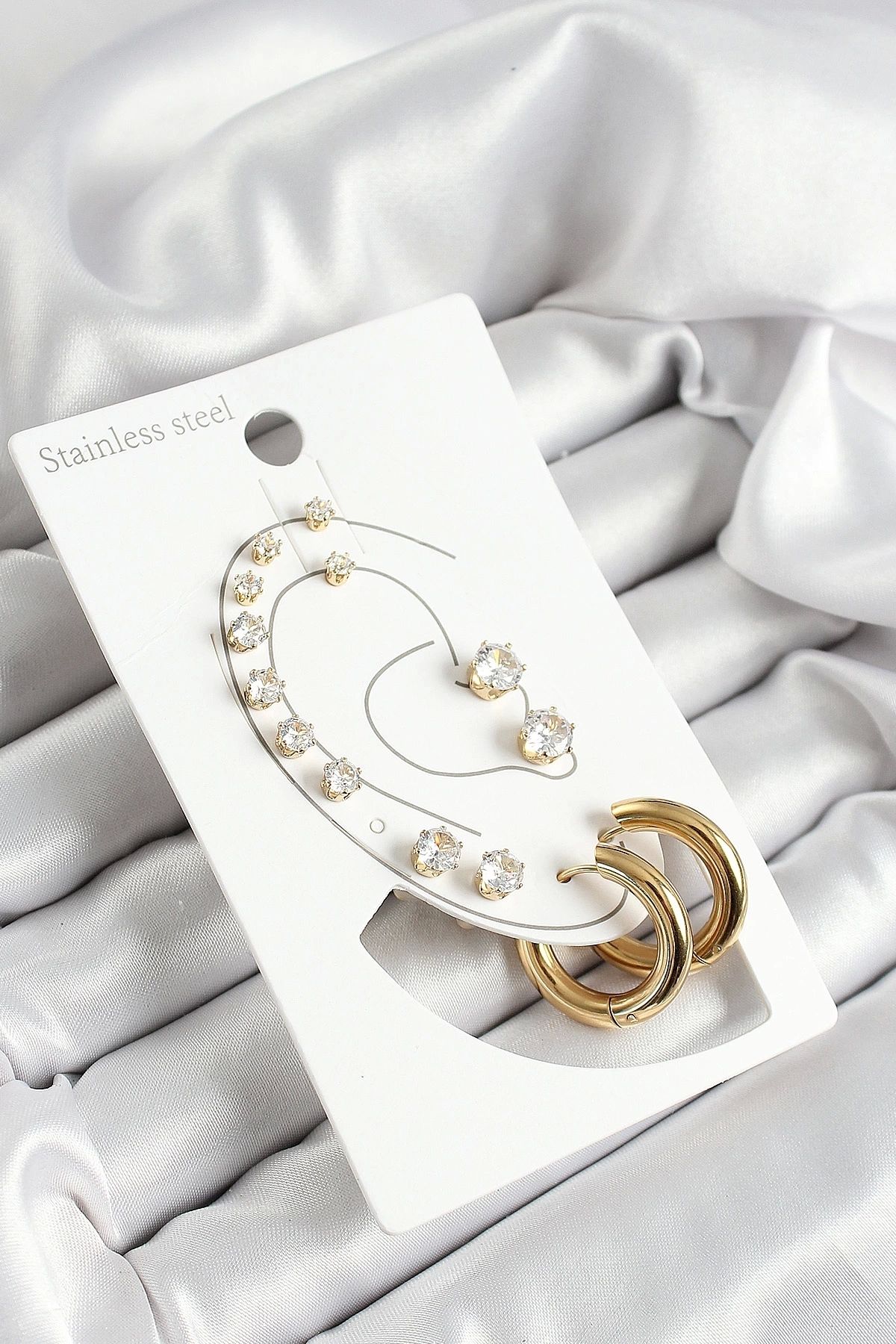 Clariss 316L Çelik Halka Figürlü Ve Zirkon Taşlı Gold Renk 7'li Çift Kadın Küpe Set
