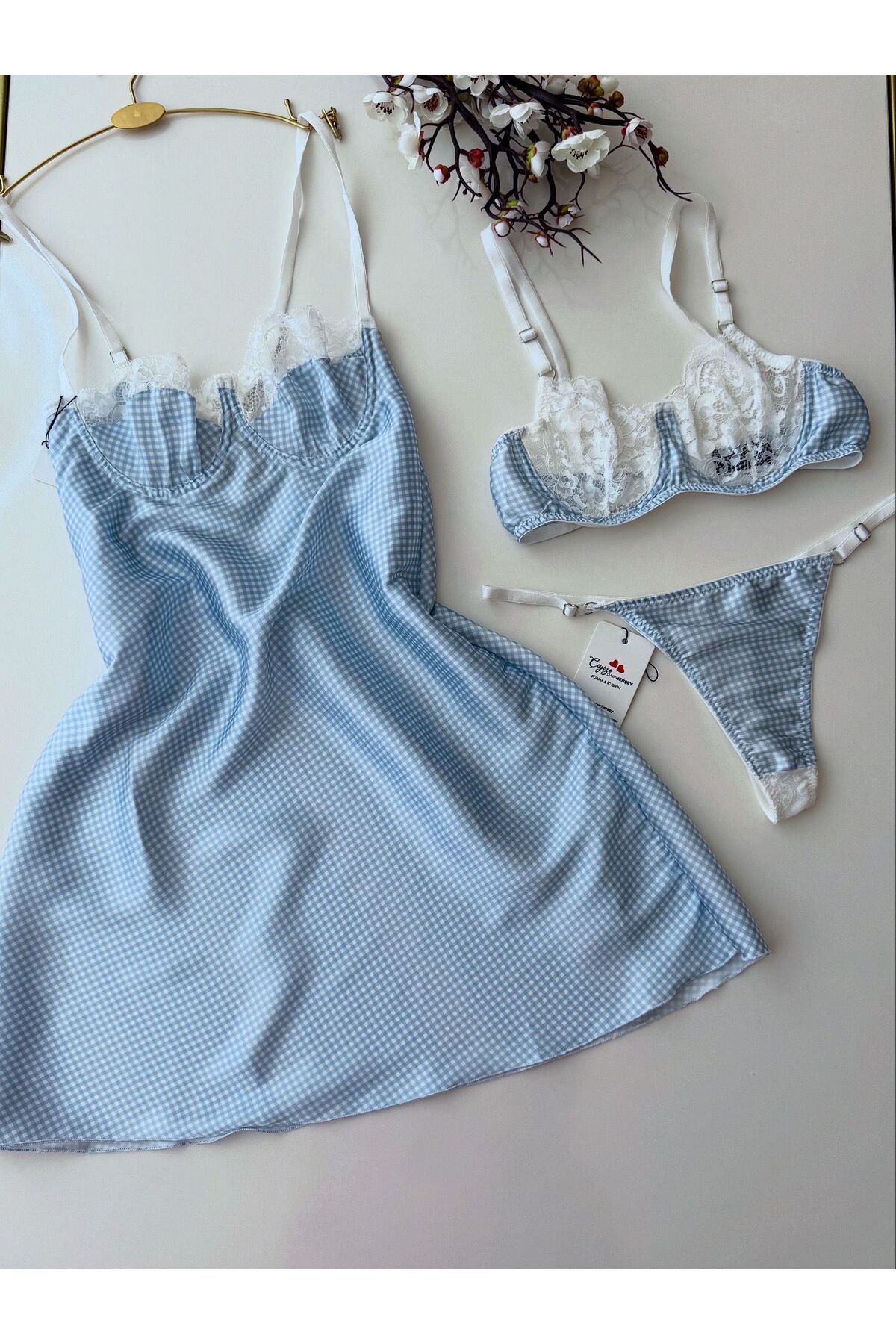 cdh çeyize dair herşey Luna Charm Blue 3 Parça Gecelik ve Bralet seti 6877