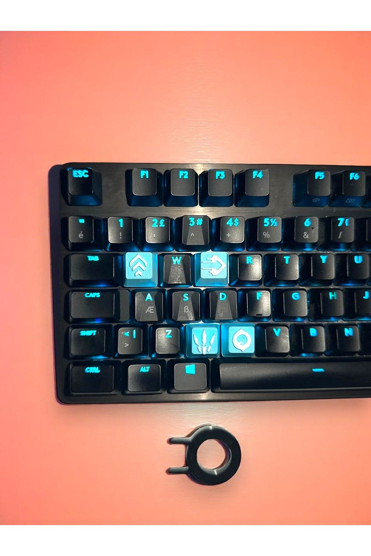 GearStudio Valorant Jett & 3D Keycap Seti – Oyun İçi Yetenek Tuşları - özel 4 adet keycap (Q, E, C, X)