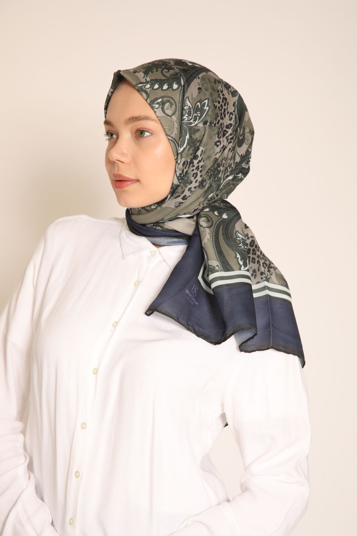 Dia Vela Lacivert-Haki Desenli Soft Şal