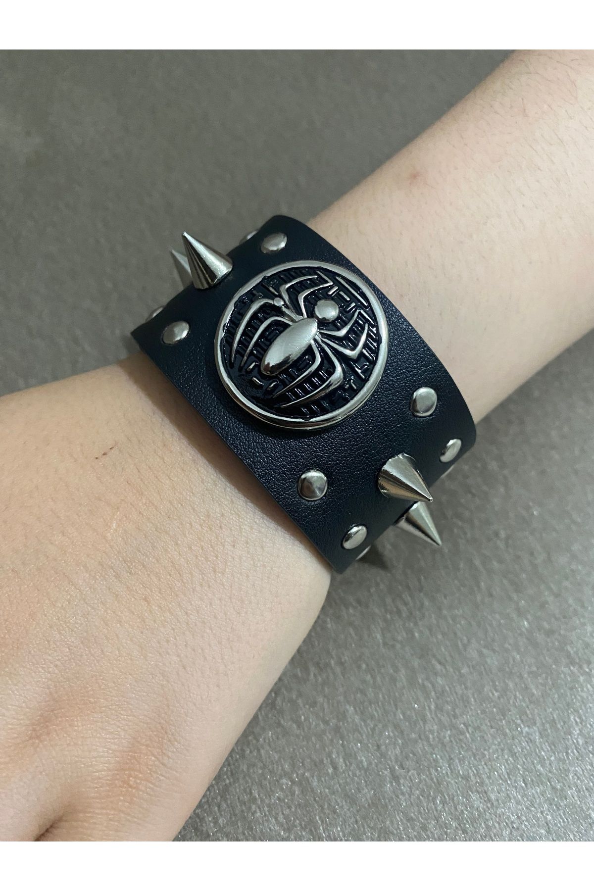 Aksabeltchokers 4.cm akseusarlı punk bileklik