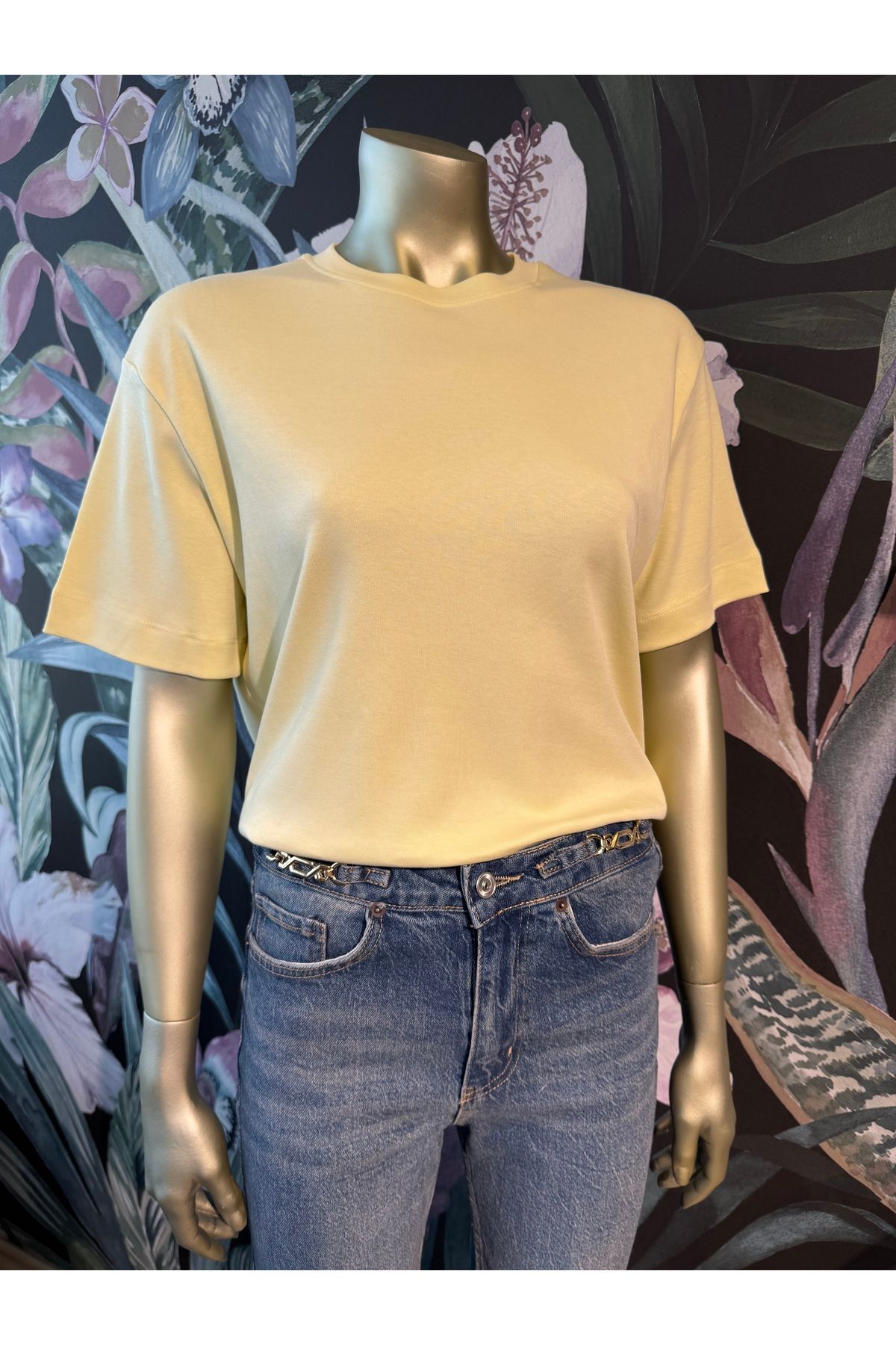 Büşra Butik Sarı tişört