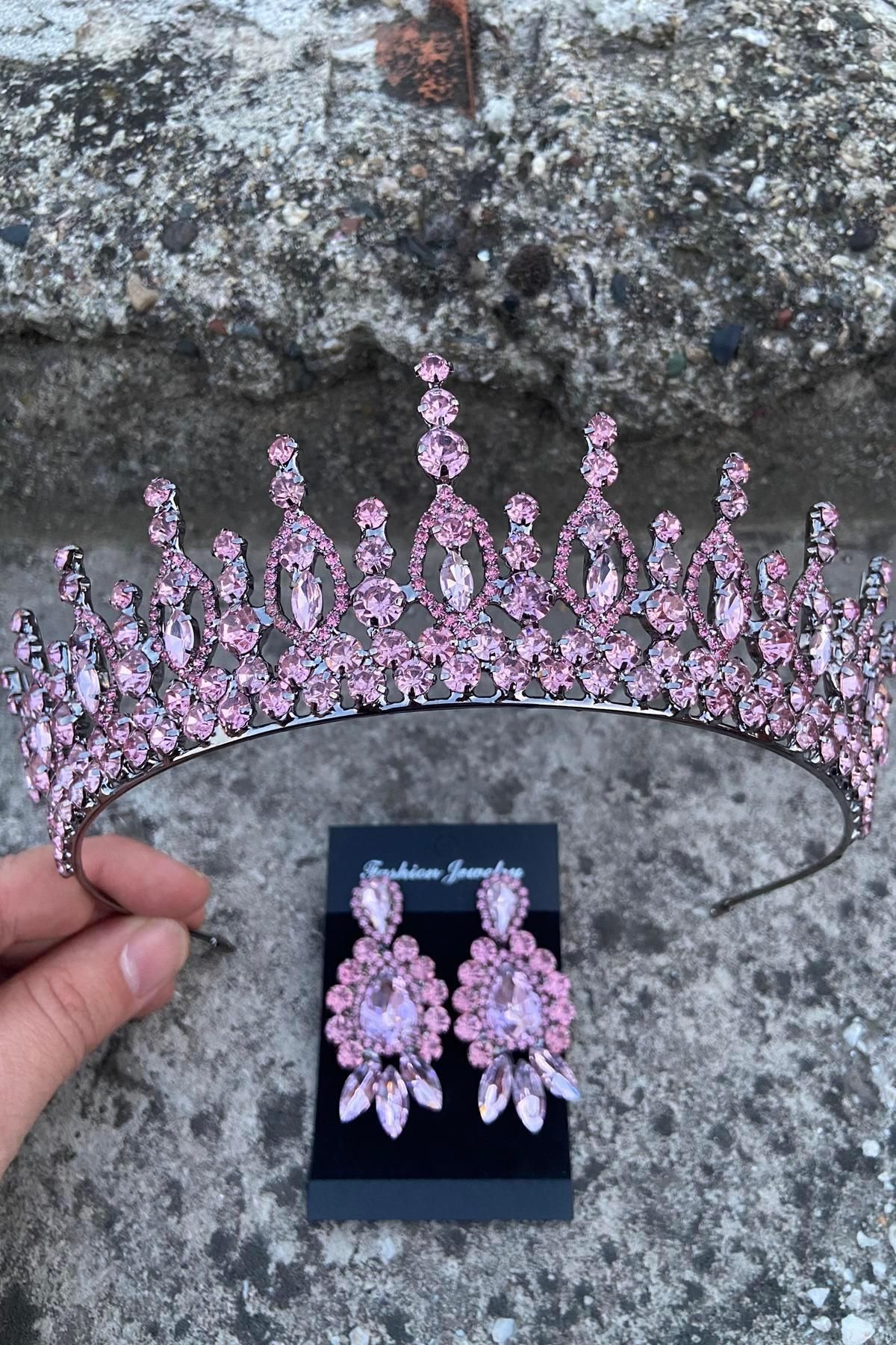 Hobigram Abrienda Pembe Gelin Kına Tacı Özel Gün Aksesuar Kadın Taç Ve Üç Mekik Küpe Takımı