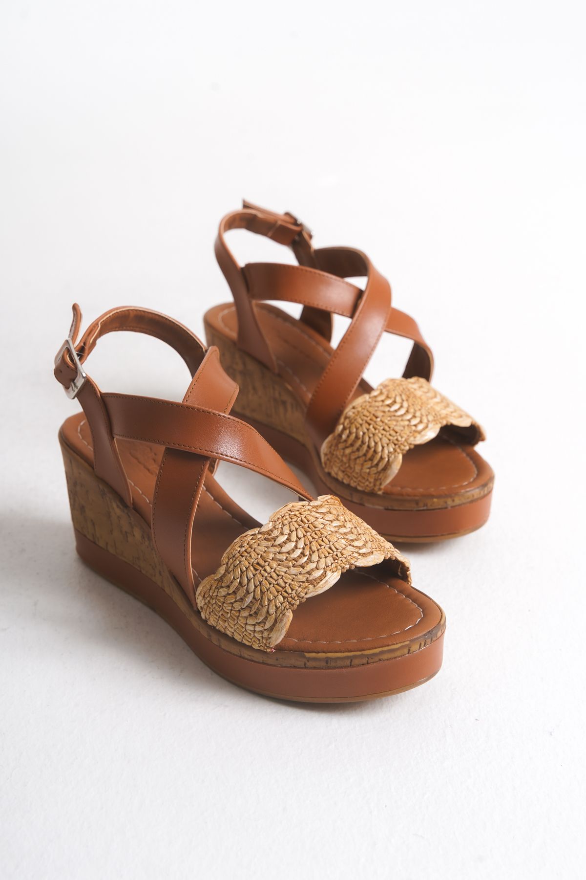 Shoesers Kadın Özel Tasarım Hasır Bantlı Dolgu Topuklu Ayakkabı, Casual Hasır Sandalet