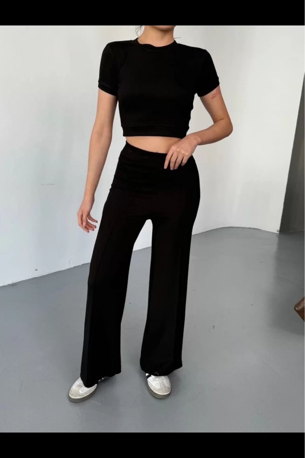 cakır and moniva Yumuşak Dokulu Kumaş Kısa Kollu Crop Rahat Pantalon ikili Takım