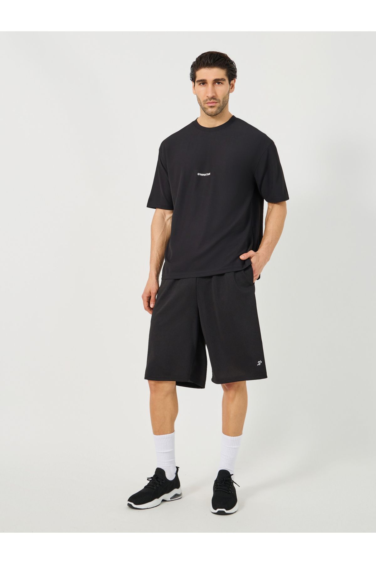 Styli-Mesh Insert Oversized Training Shorts with Badge Detail 2