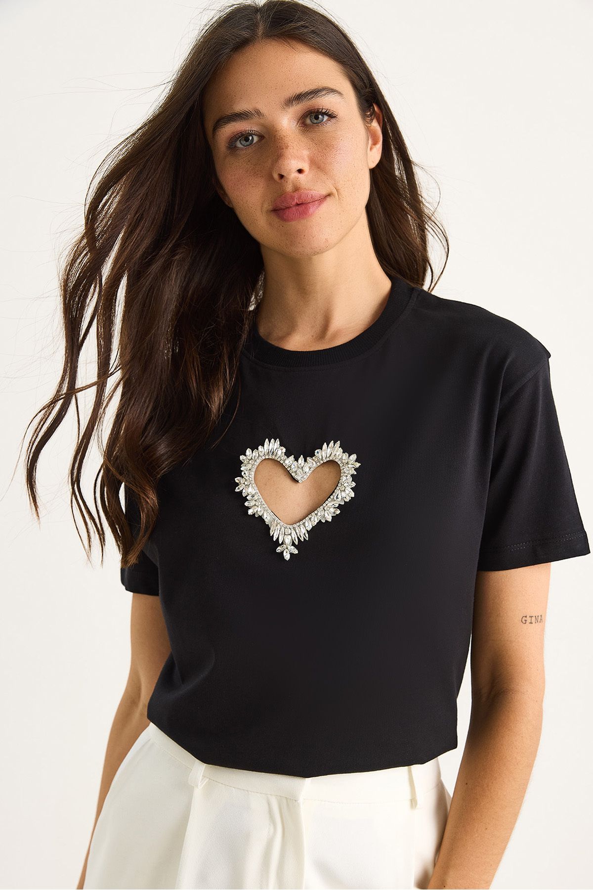 Bianco Lucci Kadın Taşlı Kalp Pencereli Pamuklu T-Shirt 60602073