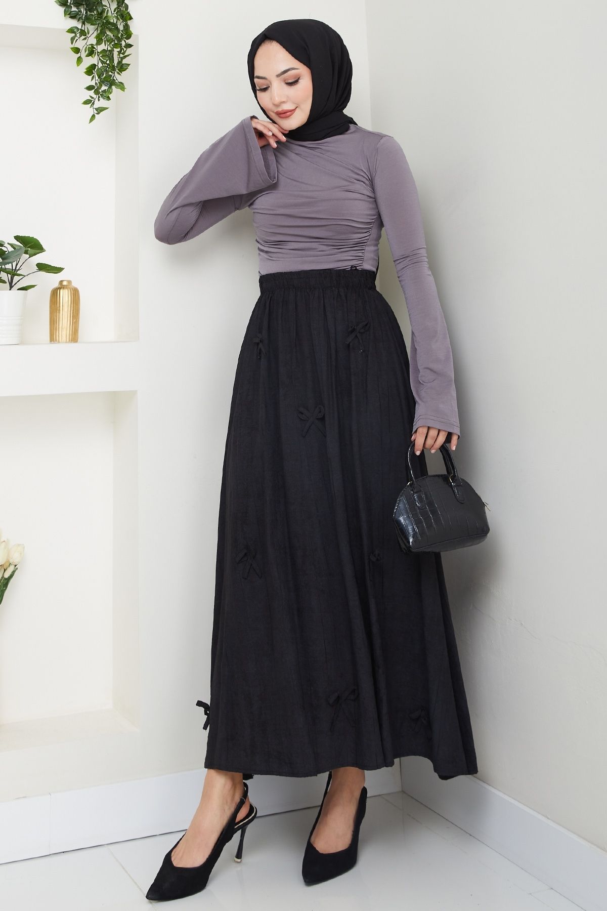 InStyle Fiyonk Detay Beli Lastikli Siyah Etek