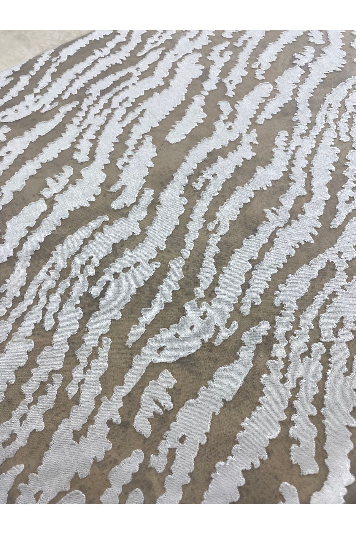 METERİAL-White Patterned Transparent Burnt Fabric – 140 cm Width |   Modern Zebra Textured 4