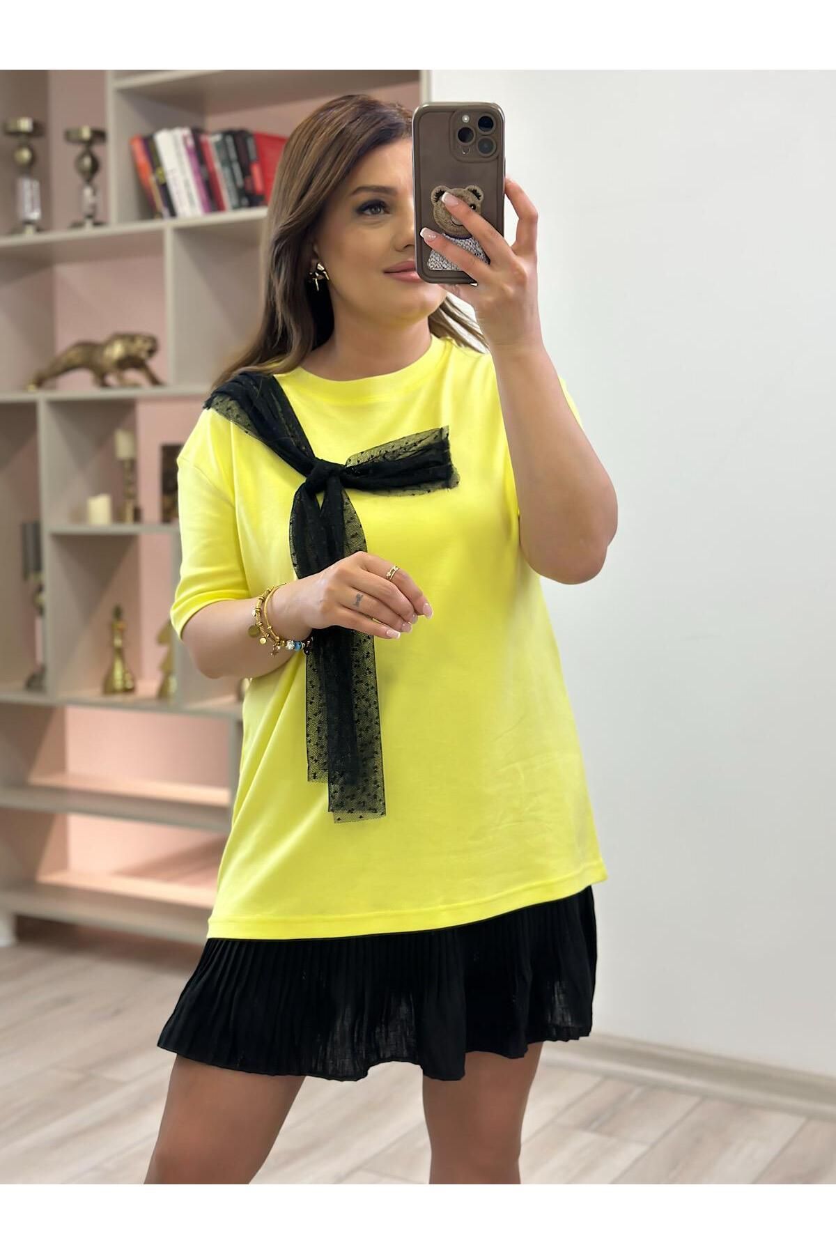 MELTEM TUĞAN Tül Fiyonk Detaylı Tshirt Sarı