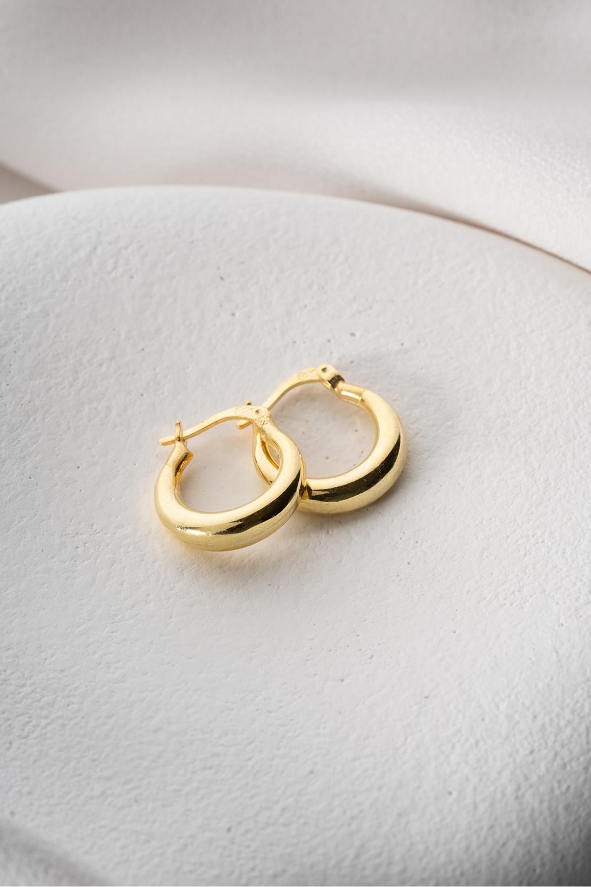Nereze 925 Ayar Gümüş Gold Rengi Sade 15 mm Şarnel Küpe