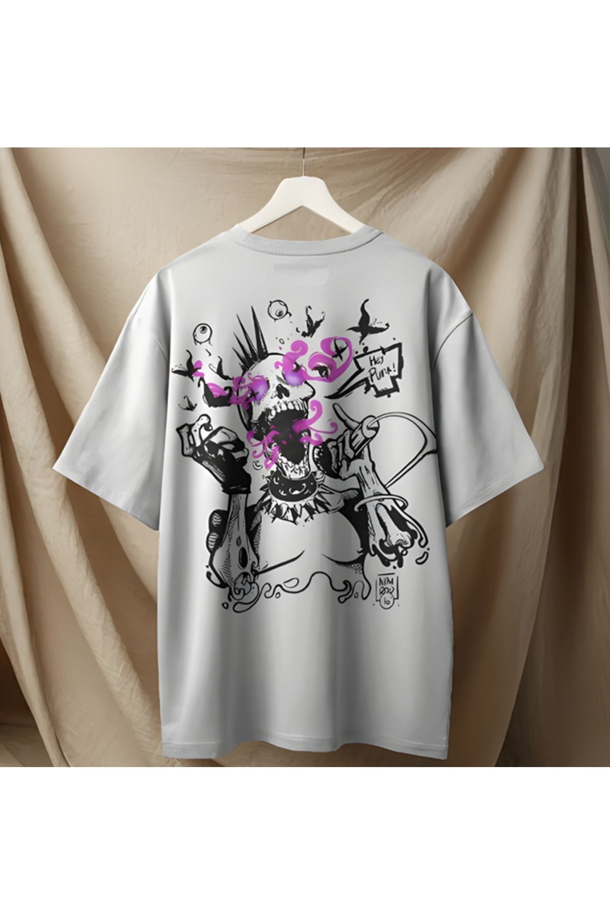 Lemur'ful Ponk Outfit Baskılı Oversize Beyaz Tişört