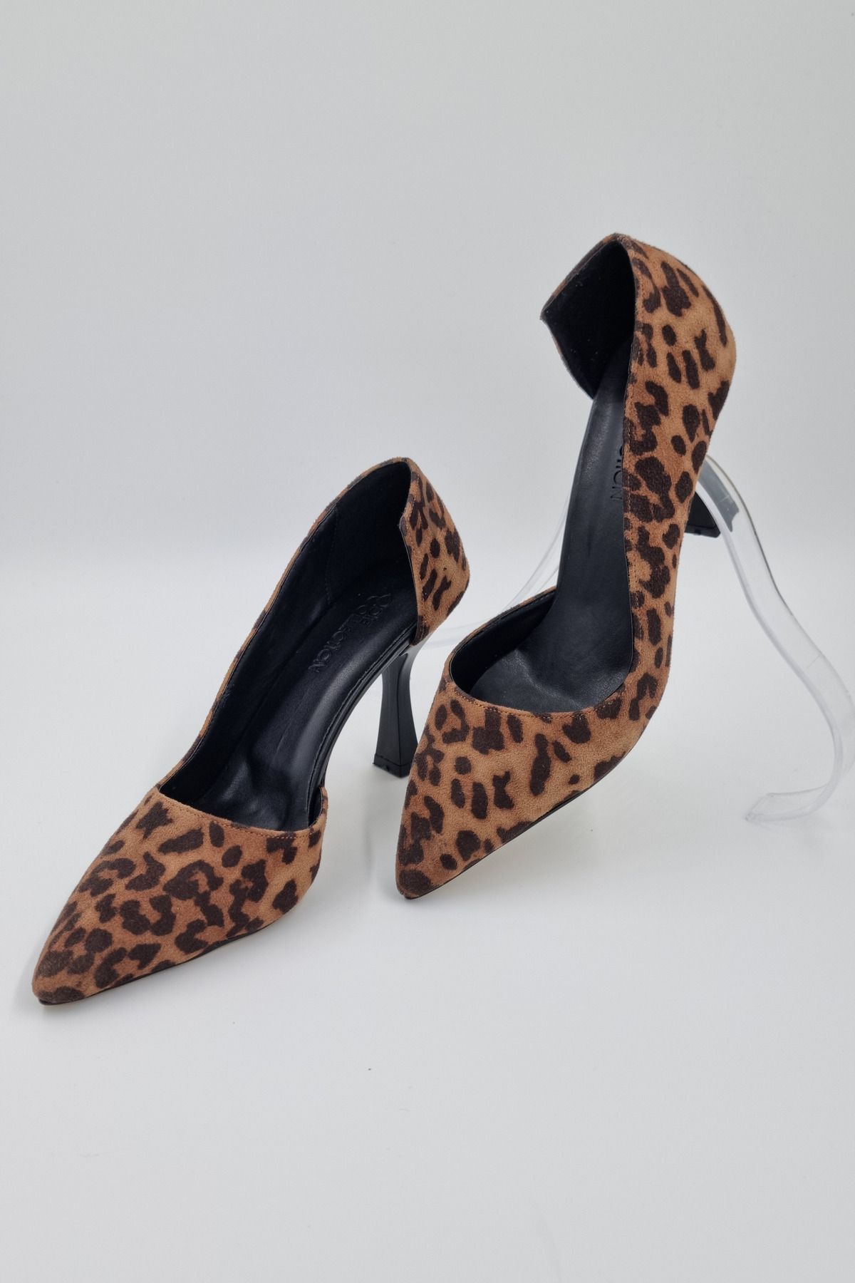 Odie Collection Leopar Desenli Şık Günlük Gece Sivri Burun Dekolte Stiletto
