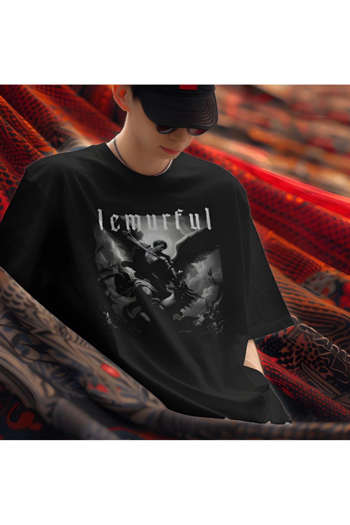 Lemur'ful MichaelArchangel Outfit Baskılı Oversize Siyah Tişört