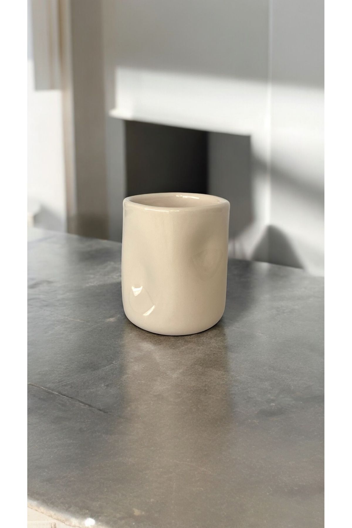 Home Curve Bej El Yapımı Seramik Bardak