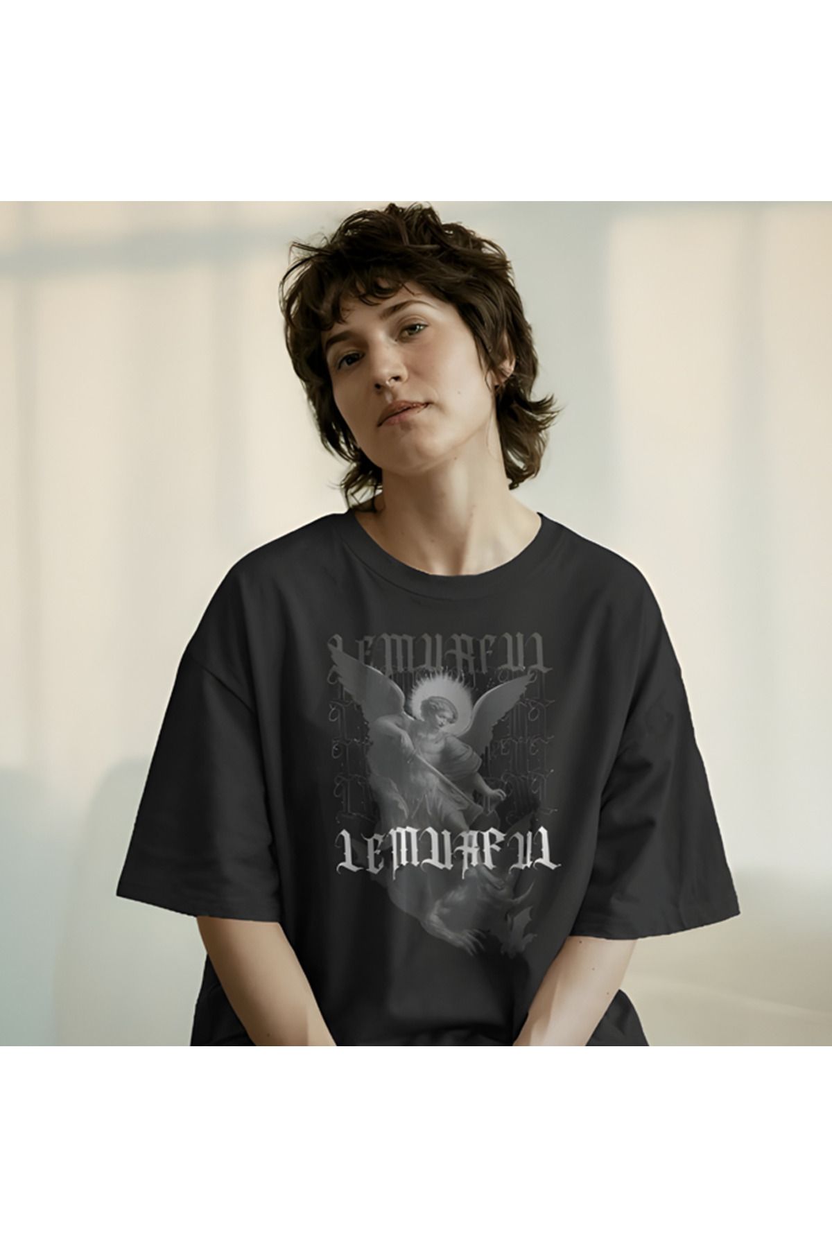 Lemur'ful Michael Outfit Baskılı Oversize Siyah Tişört