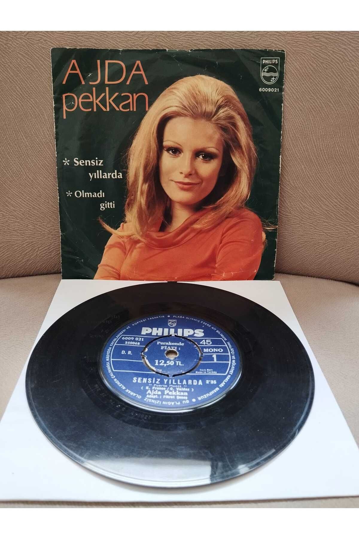 Plakperest Ajda Pekkan ‎– Sensiz Yıllarda / Olmadı Gitti - 1970 Türkiye Basım 45lik Plak-2.el