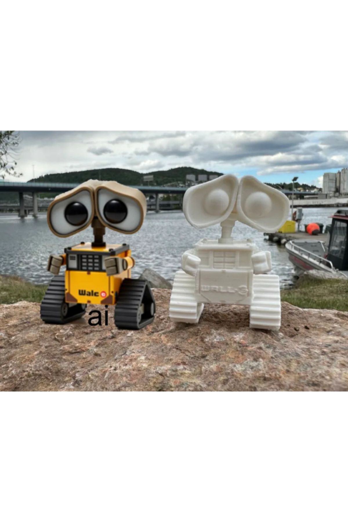 NOMOTHETIC WALL·E DeskBuddy – Masaüstü Organizer ve Dekor