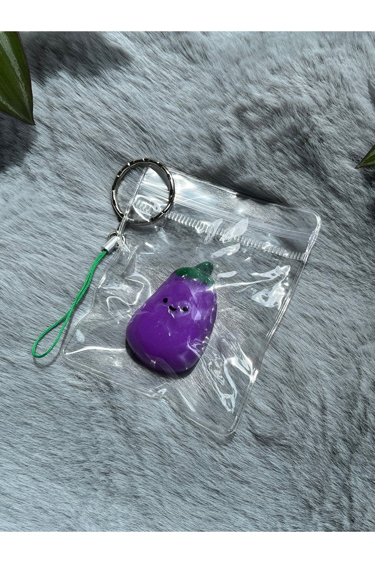 ZephiaStore Mini Patlıcan Taba Squishy Sukuşi Yapışkan Anahtarlık