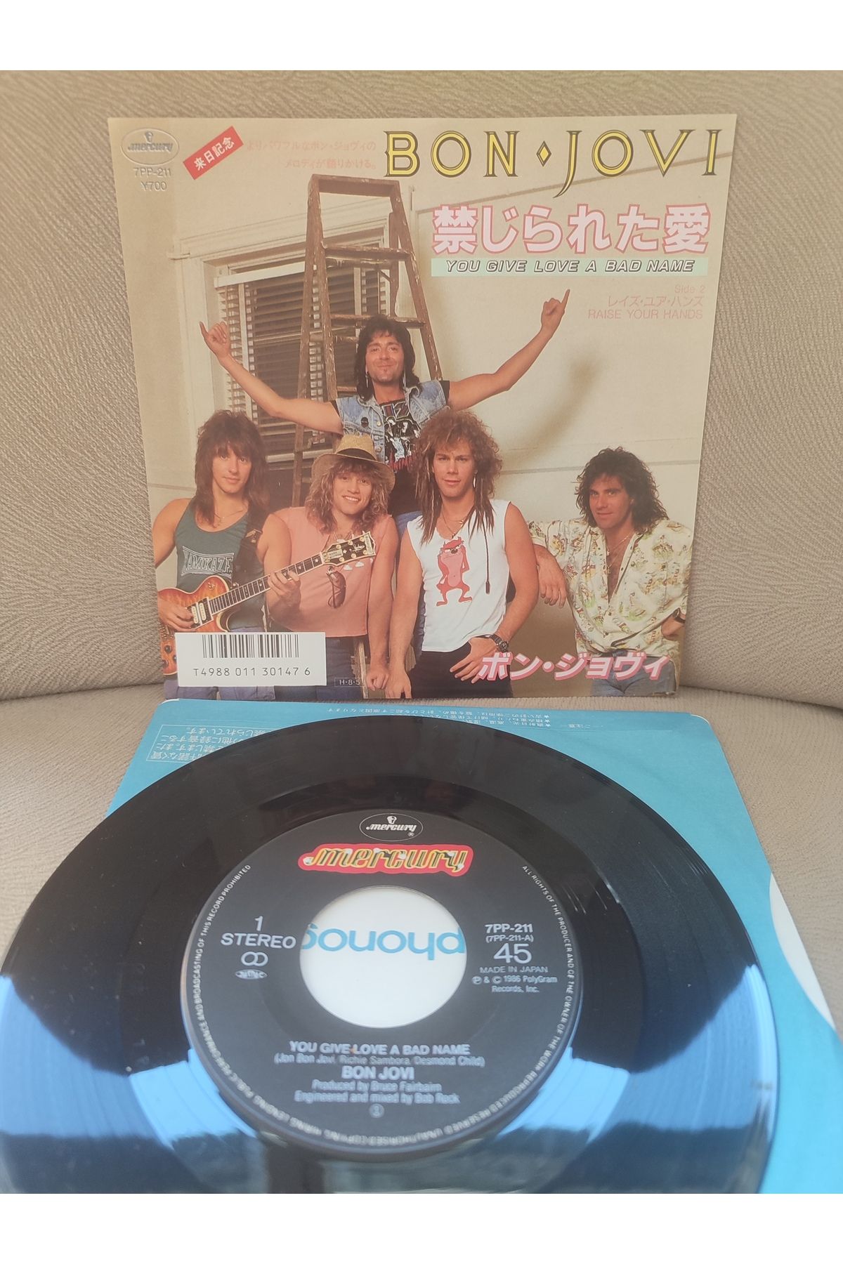 Plakperest BON JOVI - You Give Love A Bad Name - 1986 Japonya Basım 45lik Plak 2.el
