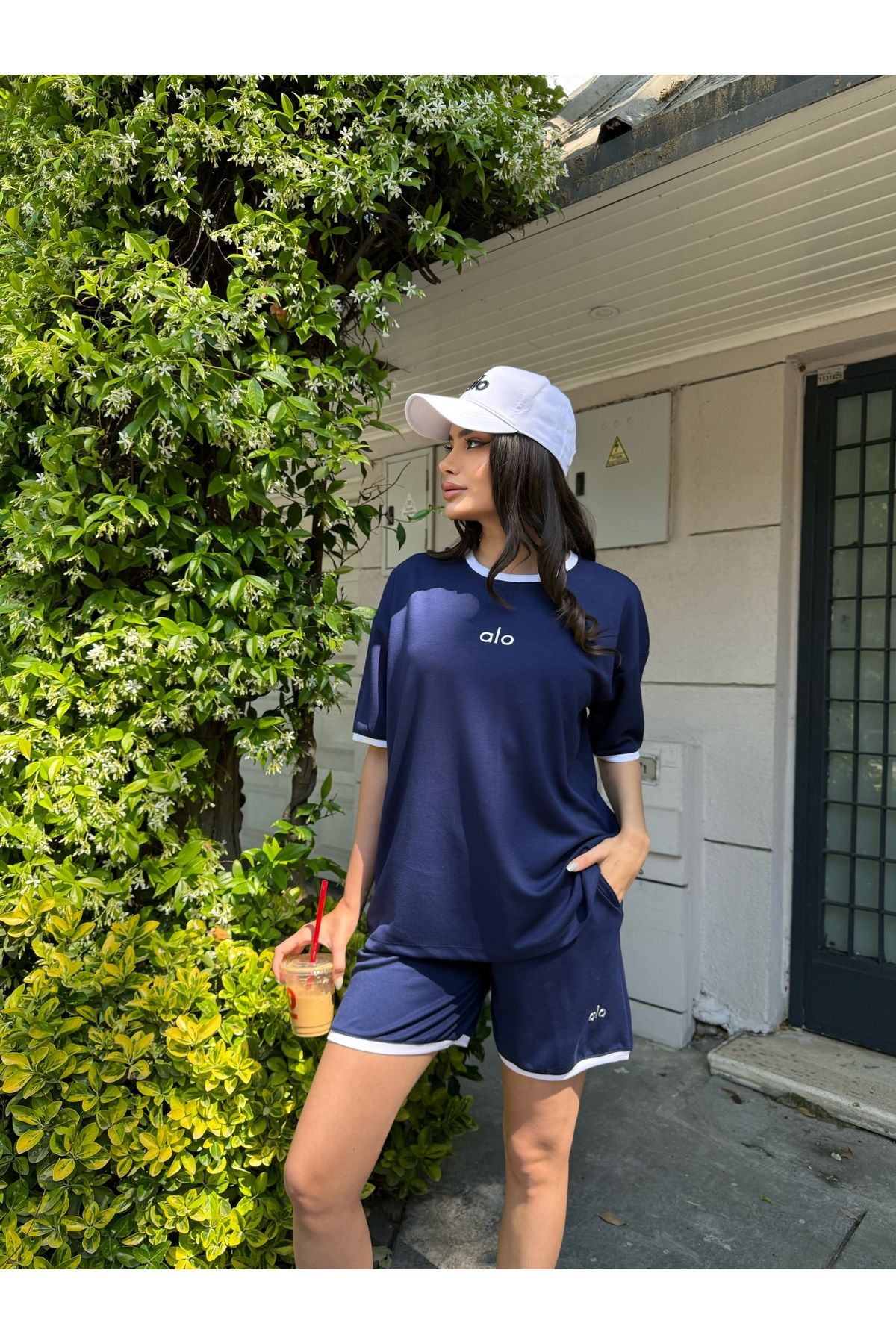LE CARAMBOLE Kadın Lacivert Modal Kumaş Nakışlı Oversize T-shirt Ve Şort Takım