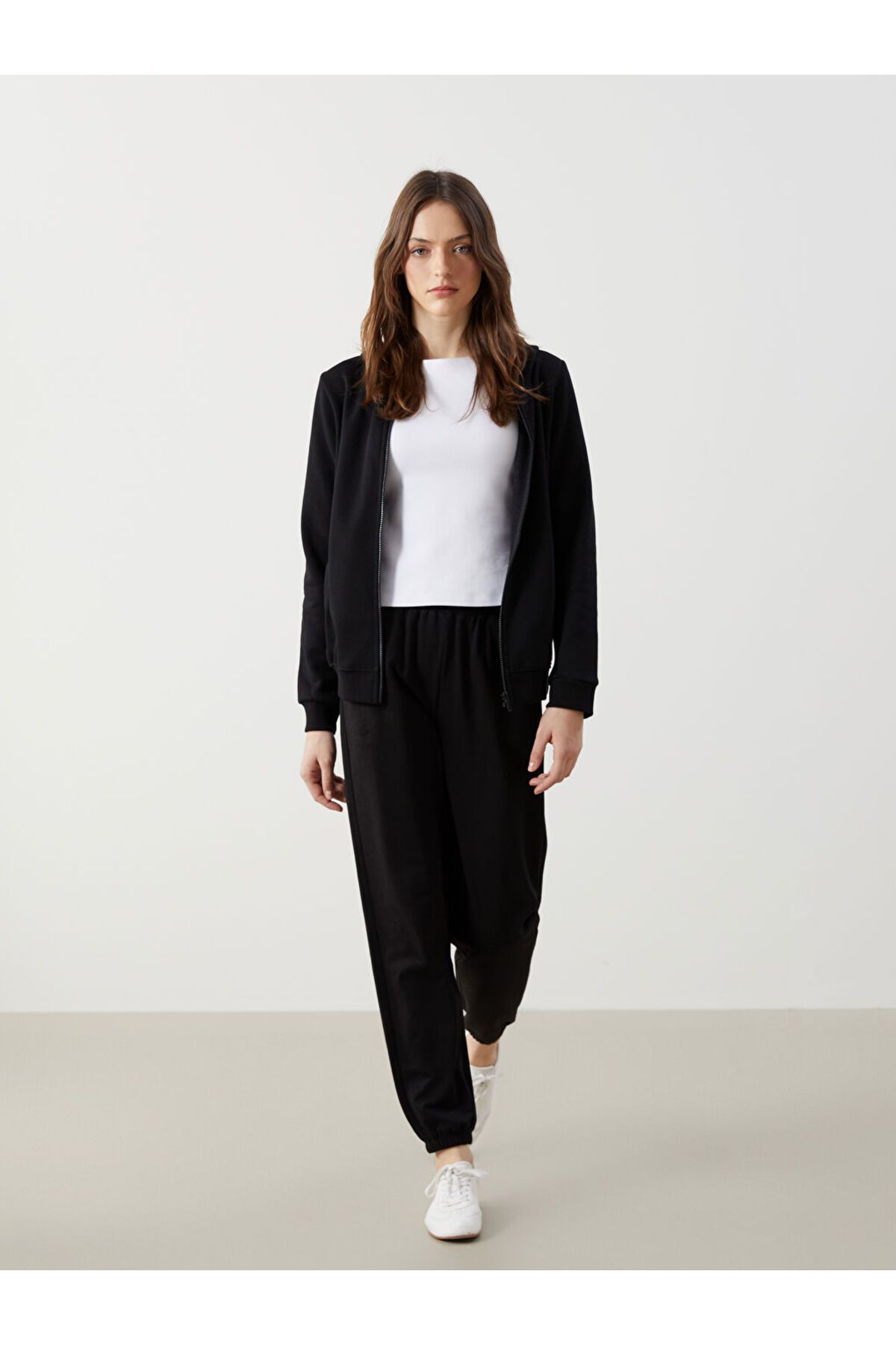 LC Waikiki LCWAIKIKI Classic Siyah Beli Lastikli Kadın Jogger Eşofman Altı S58222Z8NVY25