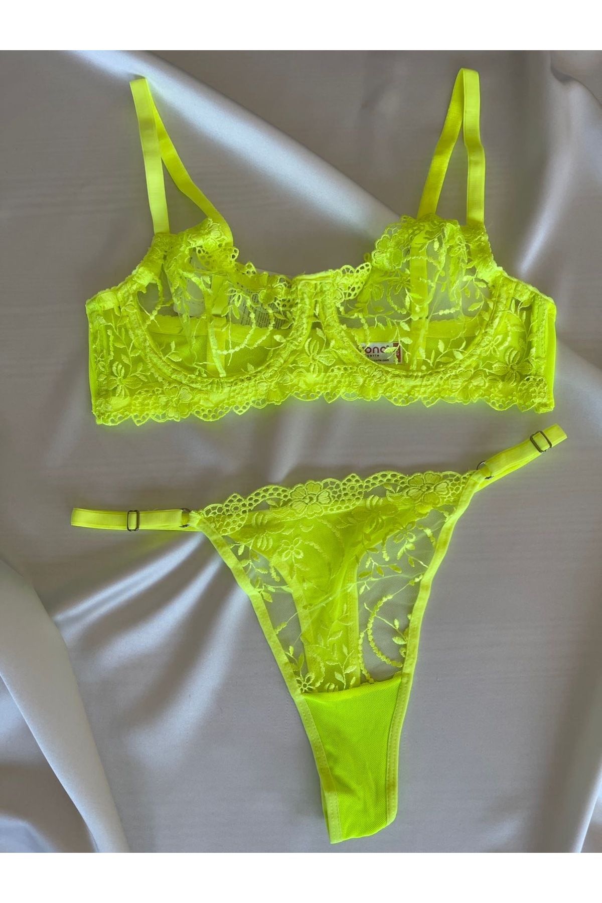 Pijamacs Neon Sarı Çiçek Desenli Bralet Takım Sütyen Set