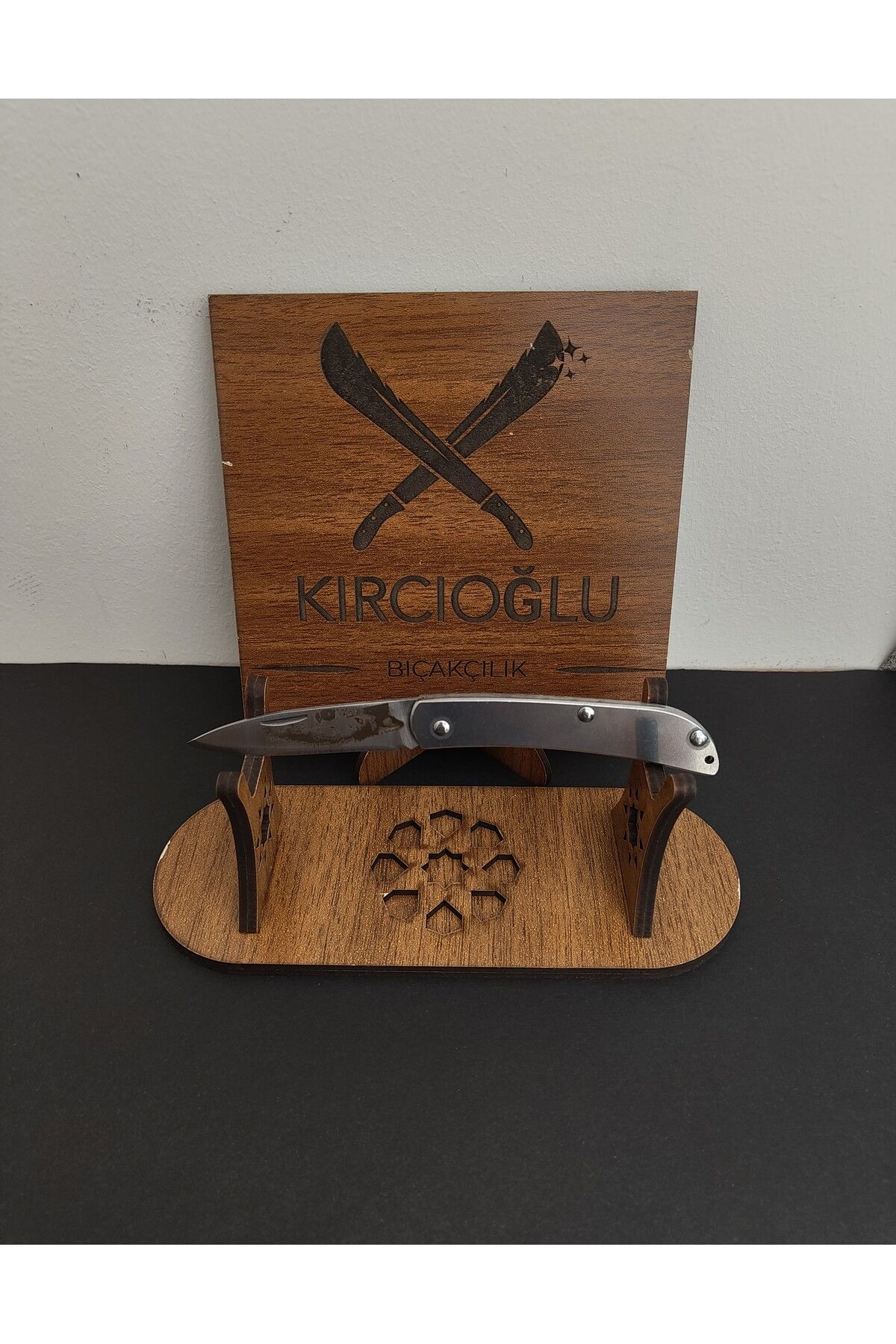 Krc Knife Metal Kasa Kurt Baskılı Çakı