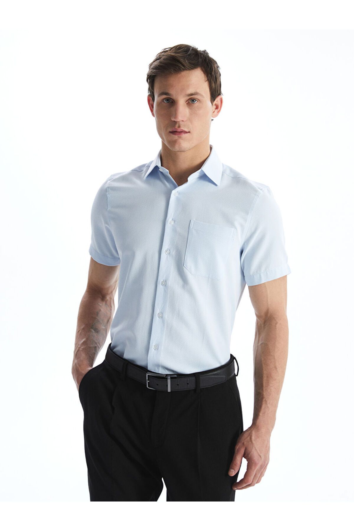 LC Waikiki LCWAIKIKI Formal Mavi Regular Fit Kısa Kollu Armürlü Erkek Gömlek S5EC49Z8NVY25