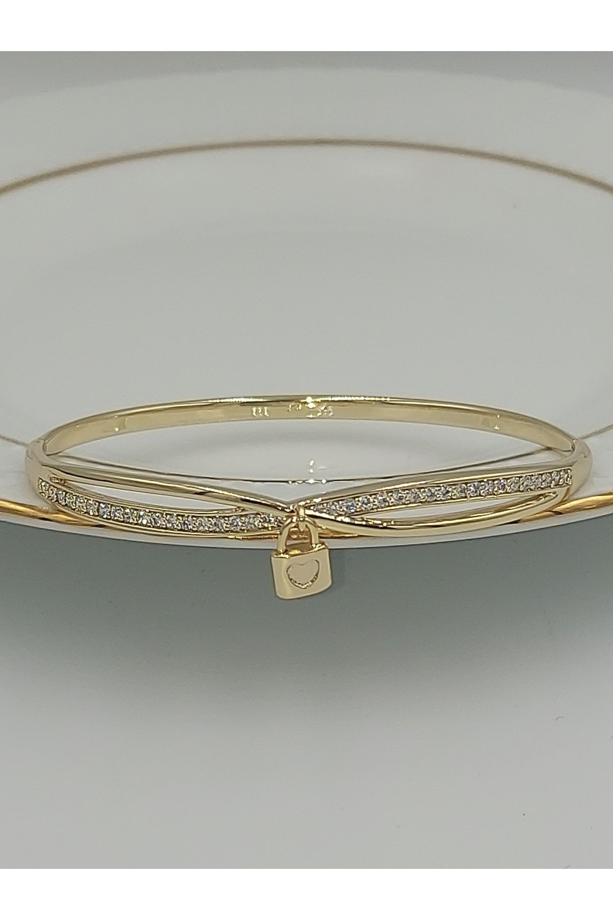 XUPING JEWELRY Xupıng Altın Renk Çelik Kelepçe Bileklik