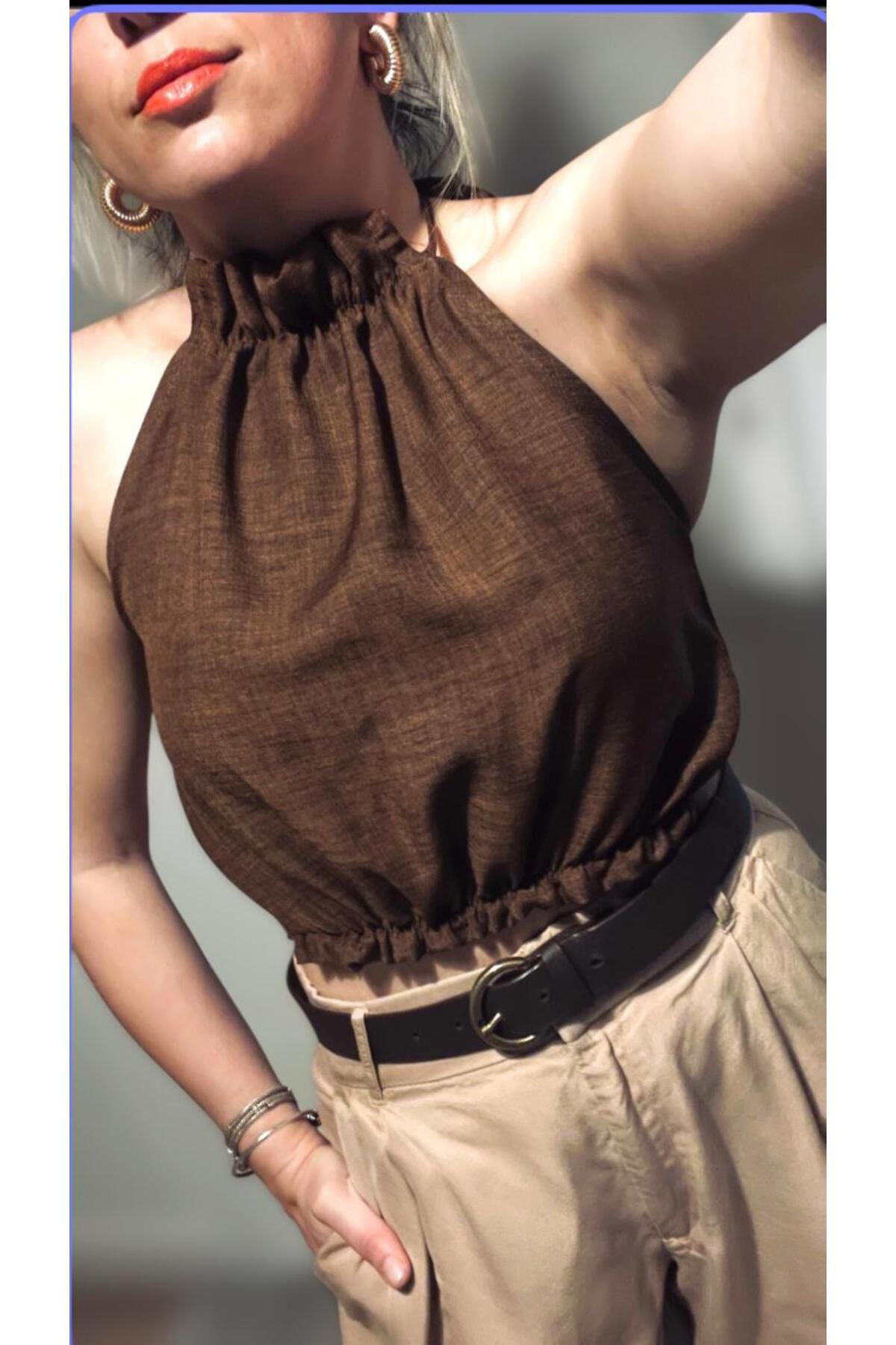 World Fashion Trends Sırt Dekolteli Bluz