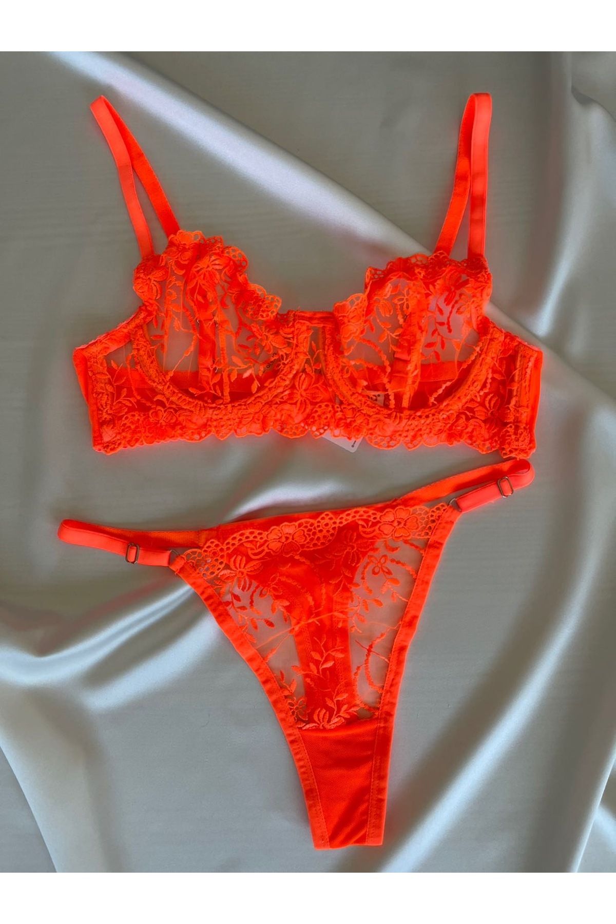 Pijamacs Neon Turuncu Çiçek Desenli Bralet Takım Sütyen Set