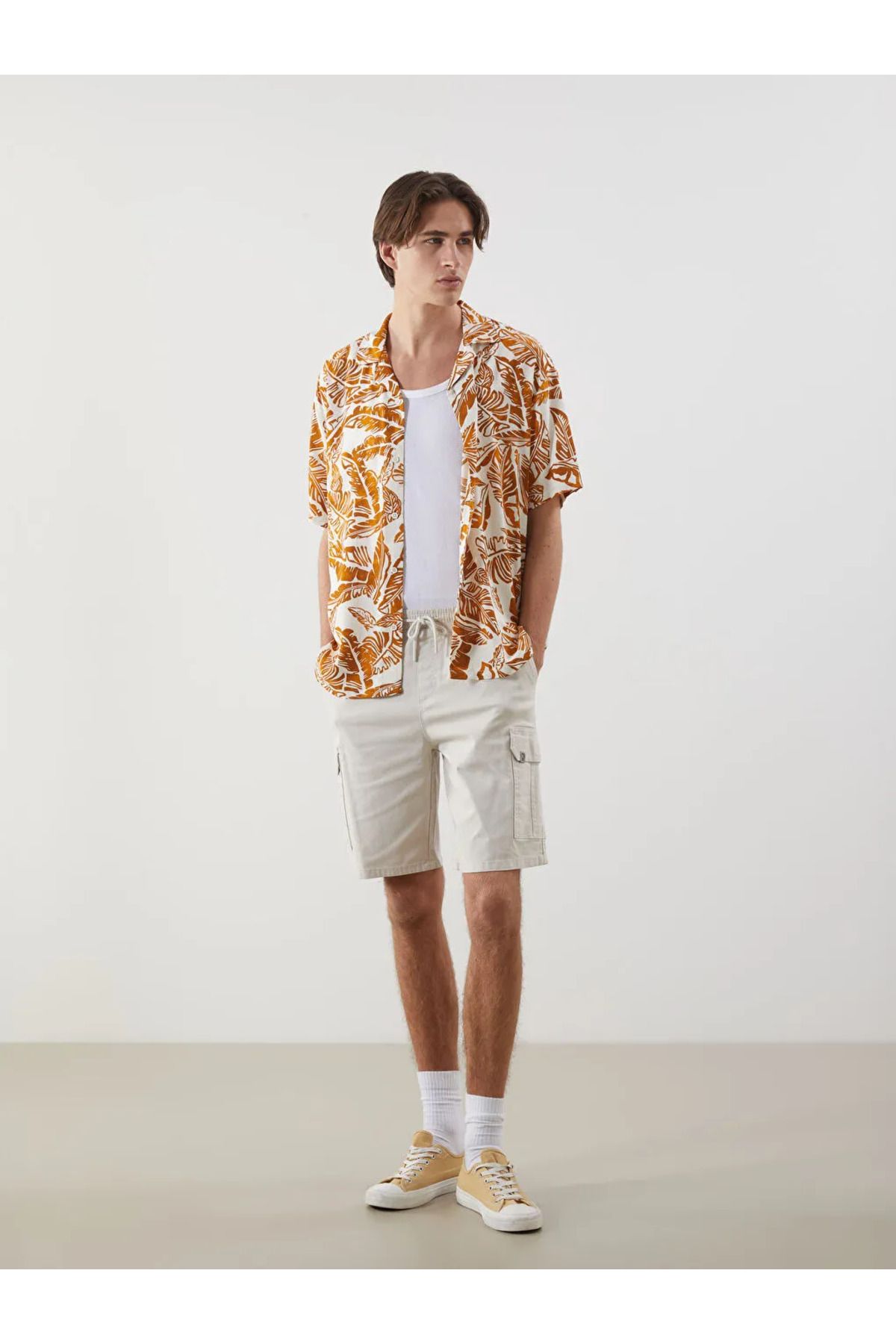 LC Waikiki XSIDE Siyah Standart Kalıp Gabardin Erkek Kargo Şort