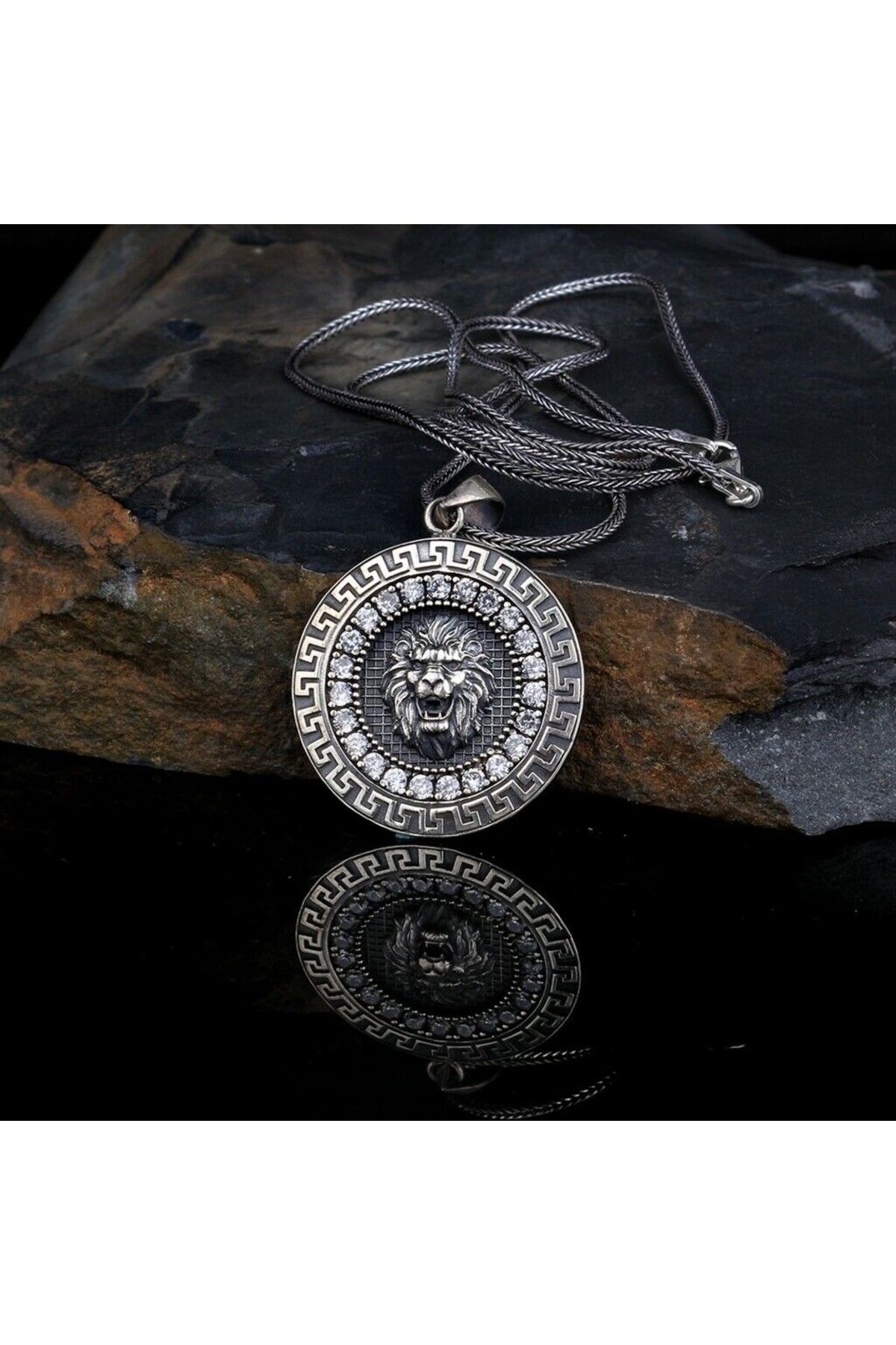 shop Aslan Motifli Siyah Zirkon Taşlı Beyaz Zirkon Taşlı 925 Ayar Gümüş Erkek Kolye